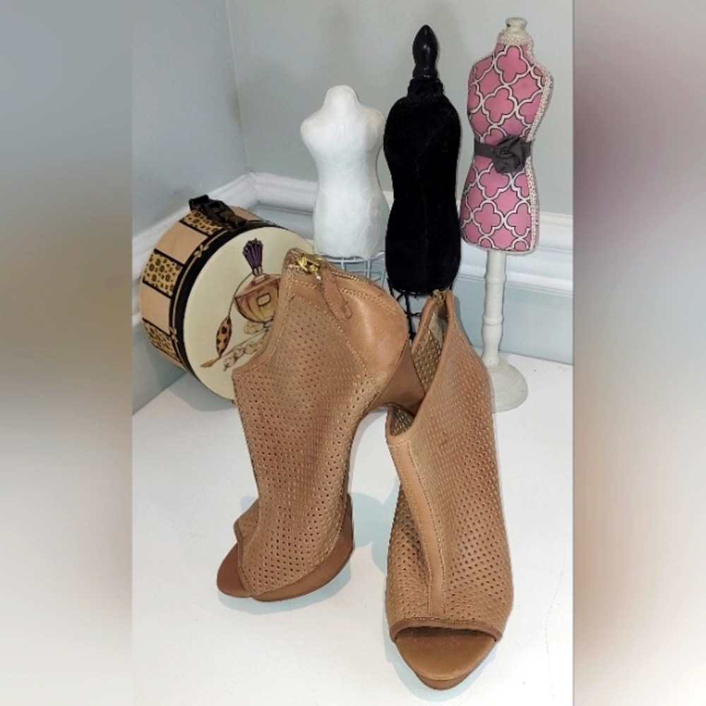 BCBG Paris Kerriess Perforated Leather Peep Toe Heel Bootie NWOB